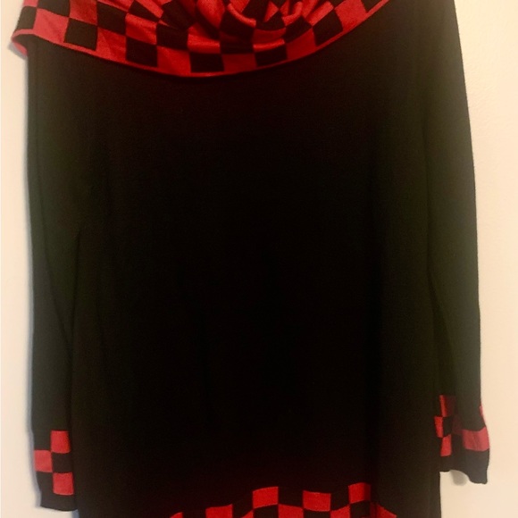 P. Luca Tunic with detachable scarf - Picture 3 of 7